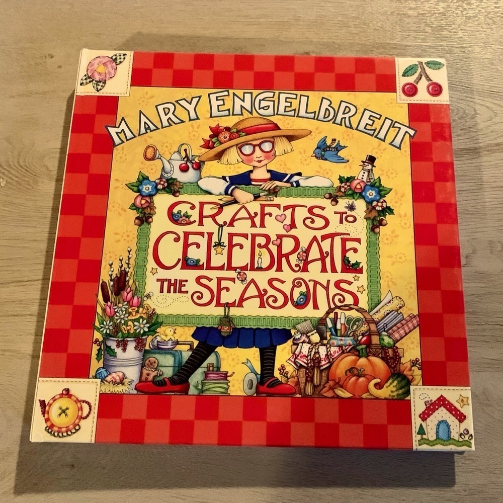 Mary Engelbreit “Crafts for the Seasons” Rare Book